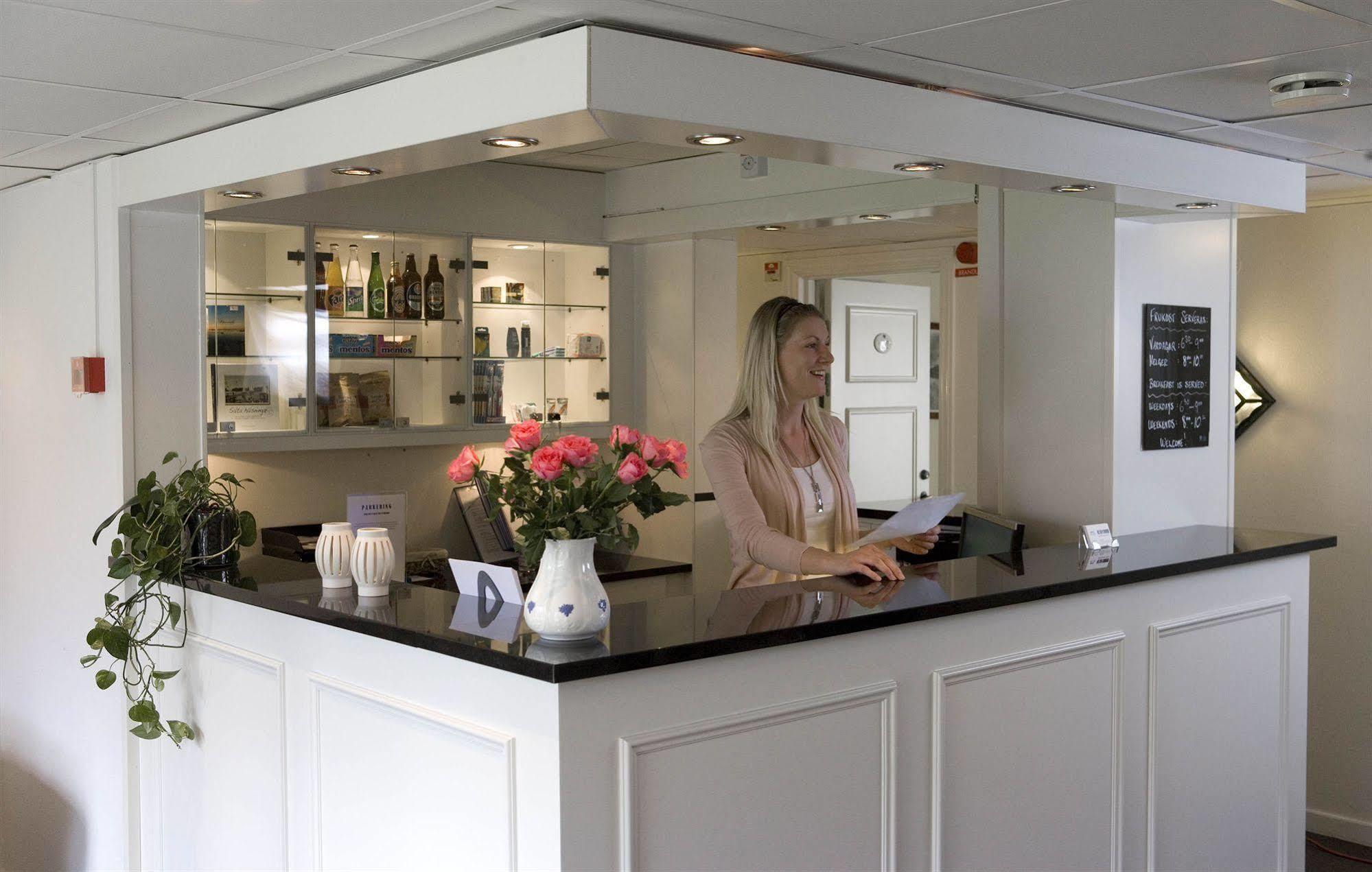 Hotell Bla Blom Gustavsberg Ngoại thất bức ảnh